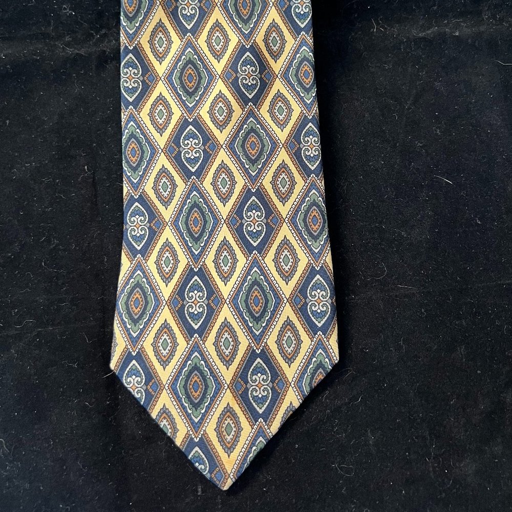 Vintage Oak Hall 100% Silk Tie